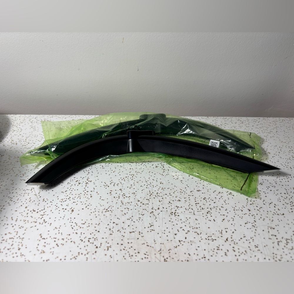 Pair of legs for ROKU tv